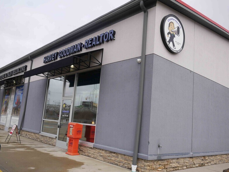 Primary Photo Of 253 Three Springs Dr, Weirton Flex For Lease