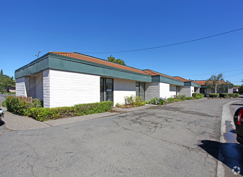 Primary Photo Of 1590 Webster St, Fairfield Medical For Lease