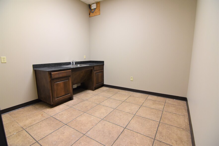 More Photos Of 1804 Owen Ct, Mansfield Light Distribution For Sale