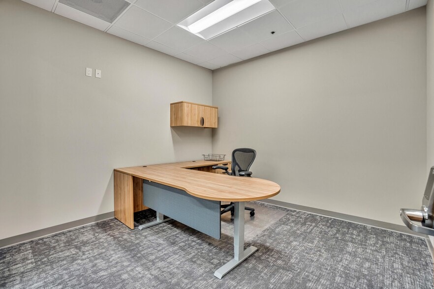 More Photos Of 321 Hartz Ave, Danville General Retail For Sale