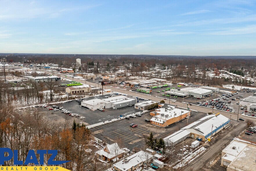 More Photos Of 3864 Youngstown Rd SE, Warren Restaurant For Sale