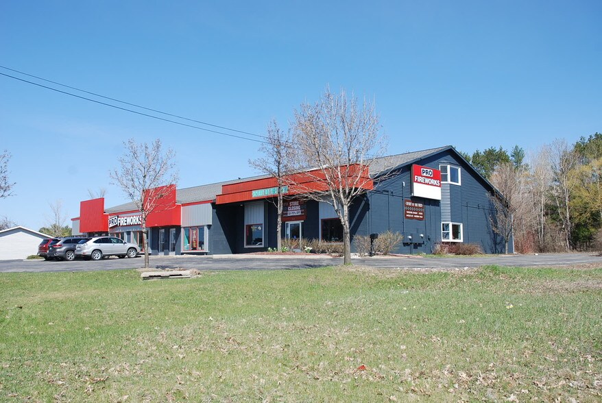 More Photos Of 5700 N US-31 Hwy, Acme Freestanding For Lease