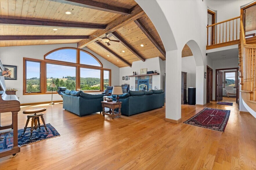 More Photos Of 13404 Flora Ranch Rd, Healdsburg Winery Vineyard For Sale