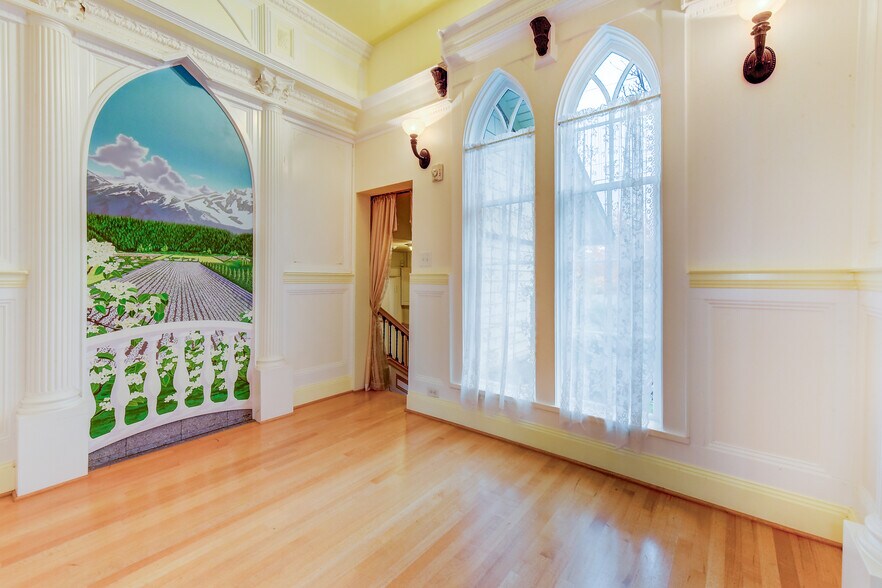 More Photos Of 1313 Washington St, Sumner Religious Facility For Sale