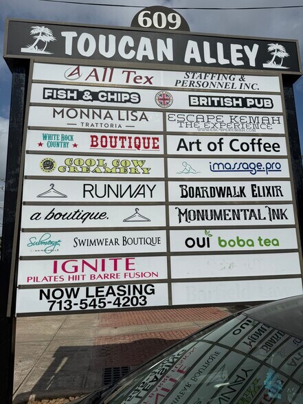 More Photos Of 605 Bradford Ave, Kemah General Retail For Lease