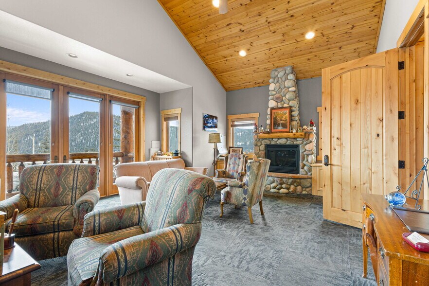 More Photos Of 70 Morning Sun Dr, Woodland Park Loft Creative Space For Sale