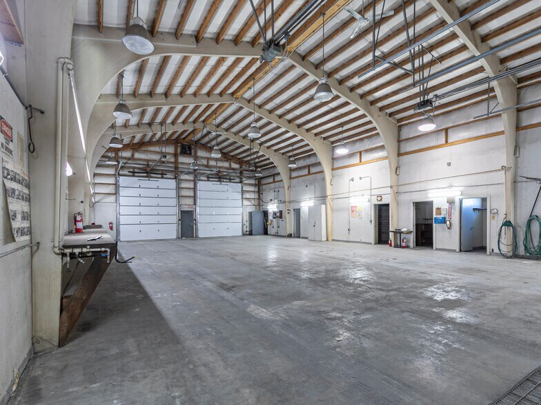 More Photos Of 800 Clough Ave, Columbus Service For Lease