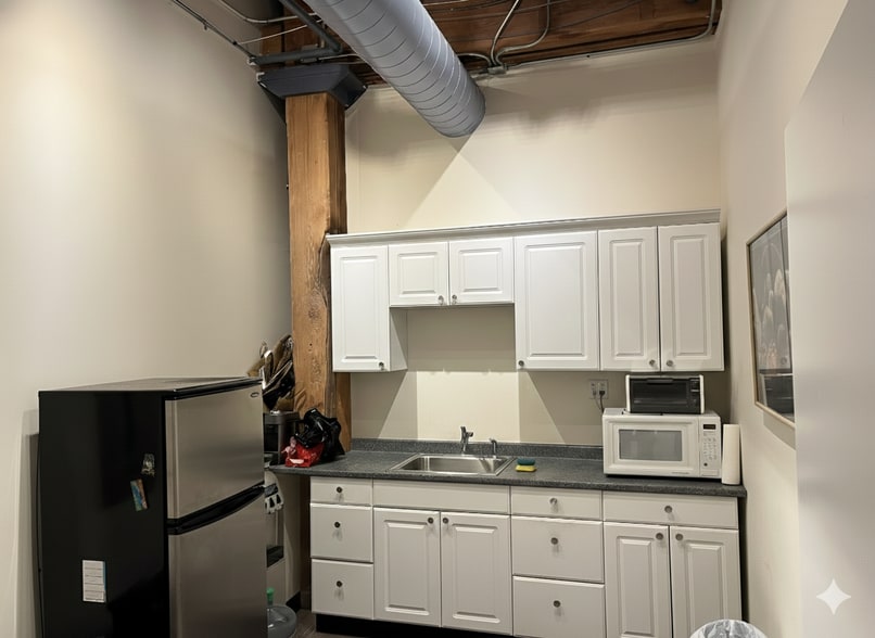 More Photos Of 216 S Jefferson St, Chicago Loft Creative Space For Sale