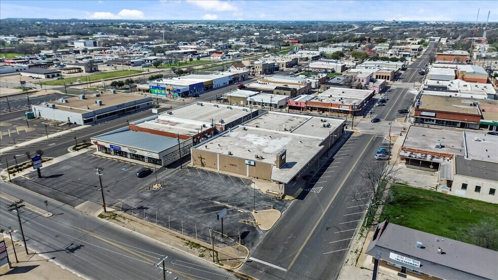 More Photos Of 420 E Ave C, Killeen General Retail For Sale