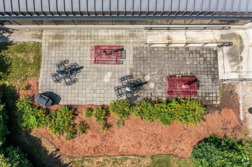 More Photos Of 2 Omni Way, Chelmsford Office For Lease