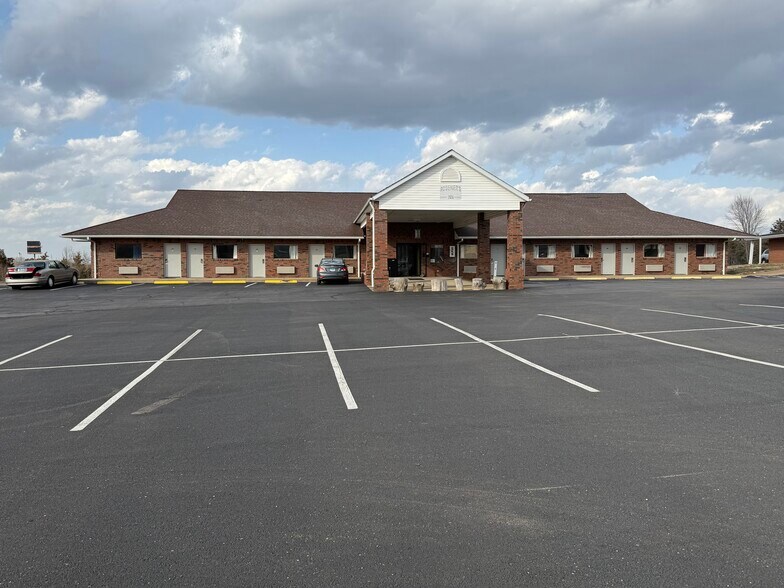 Primary Photo Of 3411 Rosener Rd, Park Hills Hotel For Sale