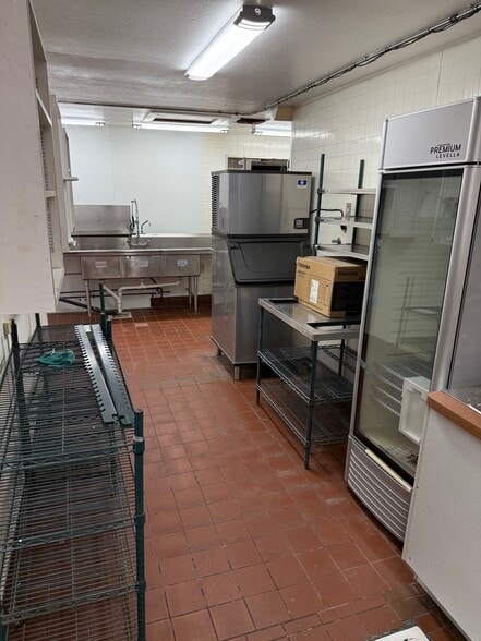 More Photos Of 627 N 2nd Ave, Ajo Restaurant For Sale