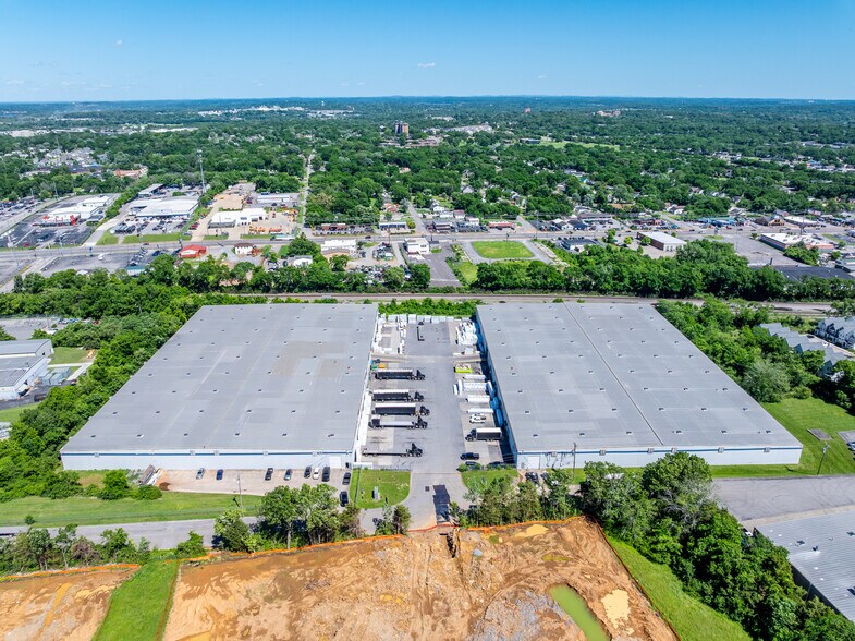 More Photos Of 225 Nesbitt Ln, Madison Unknown For Lease