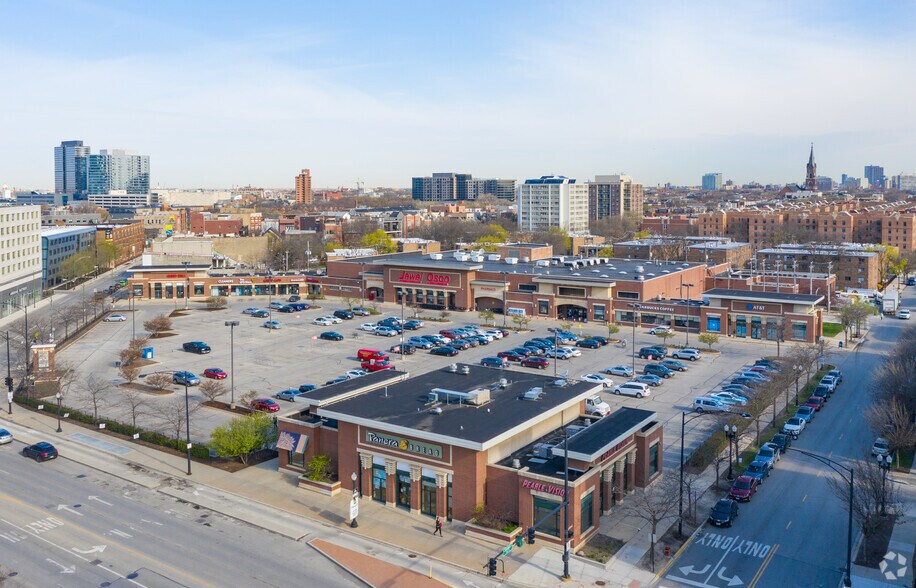 More Photos Of 424 W Division St, Chicago Unknown For Lease