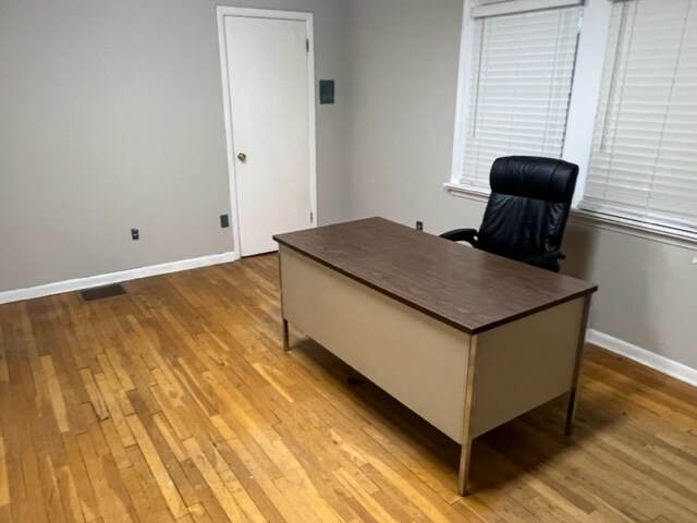 More Photos Of 1675 NW Old 41 Hwy, Marietta Service For Lease