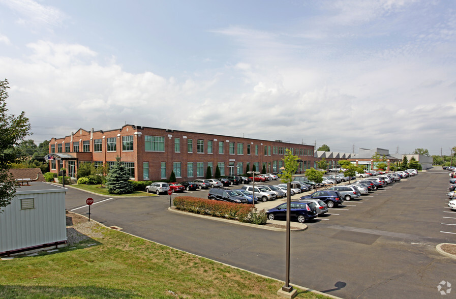 Primary Photo Of 88-112 Hamilton Ave, Stamford Warehouse For Lease