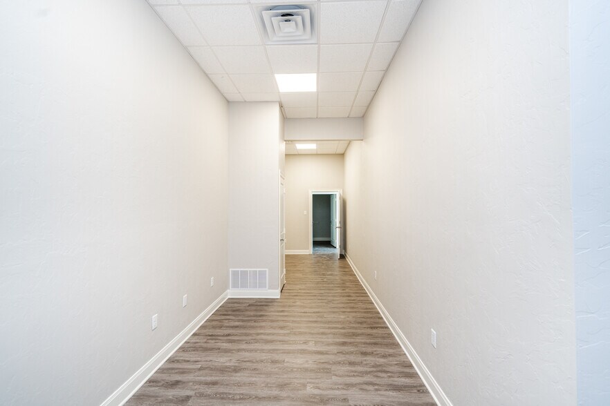 More Photos Of 307 US Highway 271 N, Gilmer Storefront Retail Office For Lease