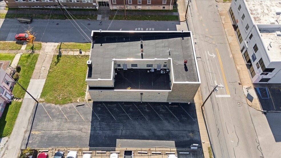 More Photos Of 2000 Dudley Ave, Parkersburg Loft Creative Space For Sale