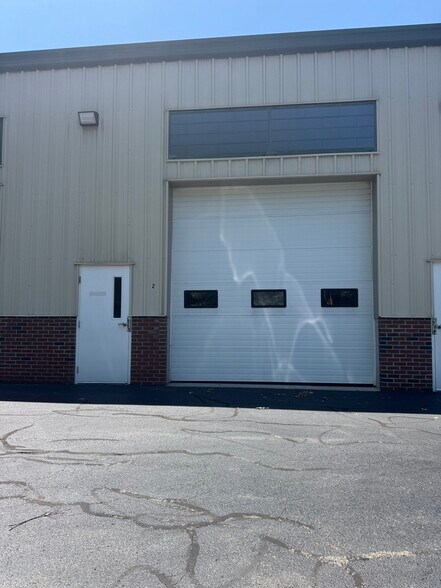 More Photos Of 33 Forge Hill Rd, Franklin Warehouse For Lease