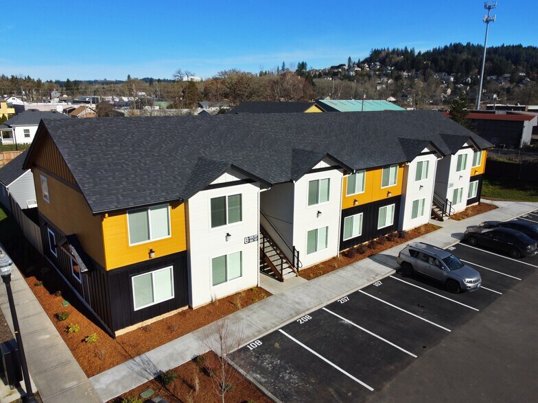 More Photos Of 219-221 SE Clark Ave, Battle Ground Apartments For Sale