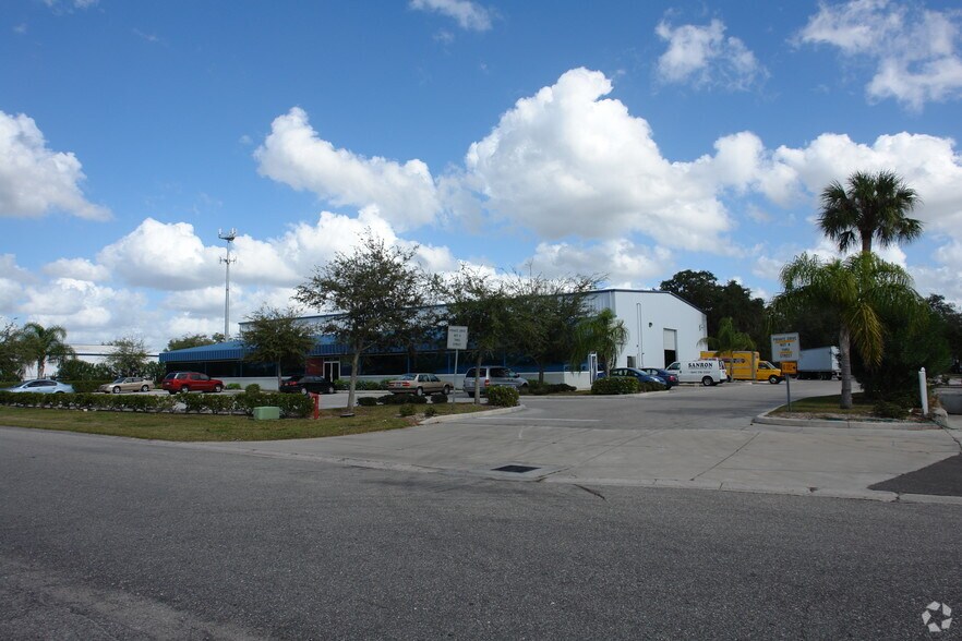 More Photos Of 6115 31st St E, Bradenton Warehouse For Sale