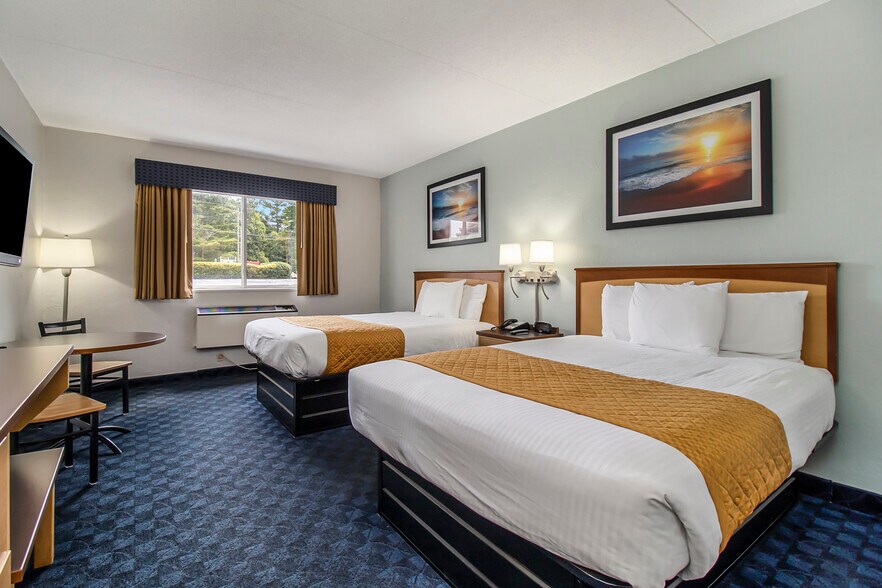 More Photos Of 1180 N Shore Dr, Mears Hospitality For Sale