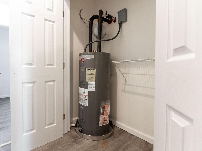 More Photos Of 2928 Nelson Pl Se, Washington Apartments For Sale