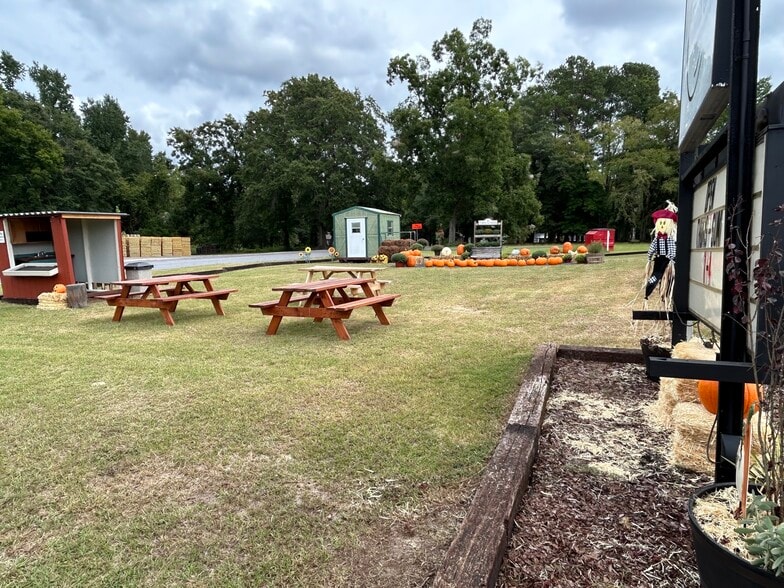 More Photos Of 8291 Savannah Hwy Hwy, Norway Restaurant For Sale