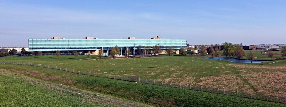 More Photos Of 600 New Century Pky, New Century Office For Lease
