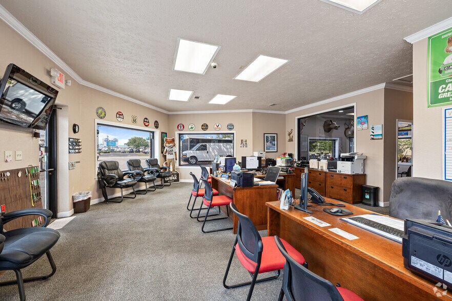 More Photos Of 500 Eglin Pky, Fort Walton Beach Auto Dealership For Sale