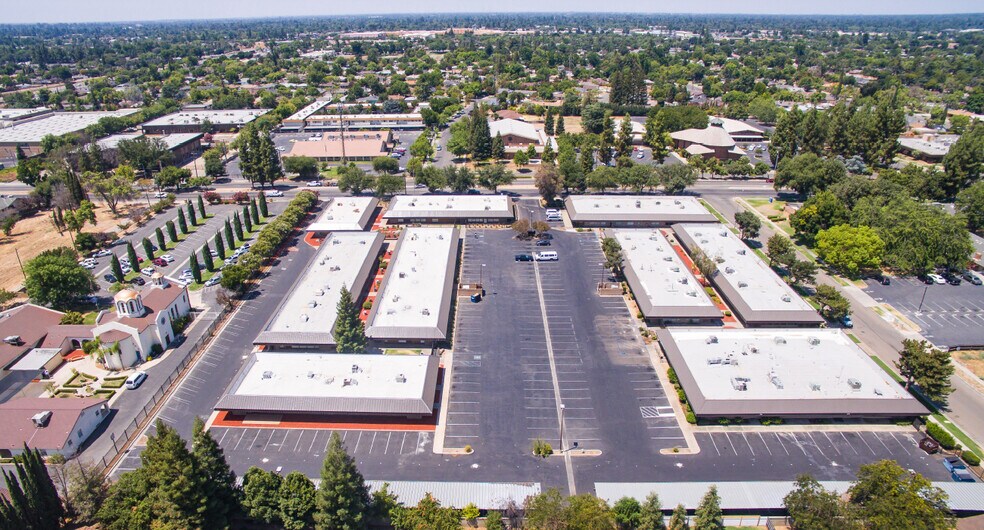 More Photos Of 3636 N 1st St, Fresno Unknown For Lease