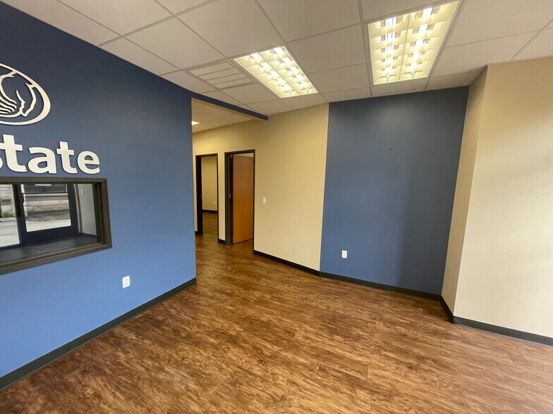 More Photos Of 6911 N FM 620, Austin Storefront Retail Office For Lease