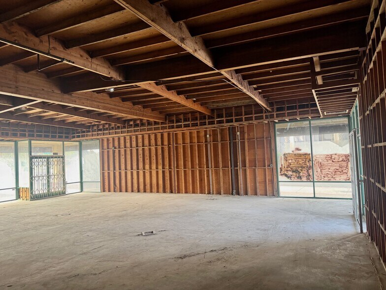 More Photos Of 5201-5220 E Pacific Coast Hwy, Long Beach Unknown For Lease