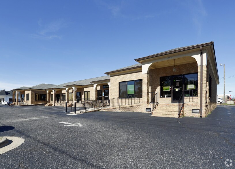 More Photos Of 512-520 Erwin Rd, Dunn General Retail For Lease