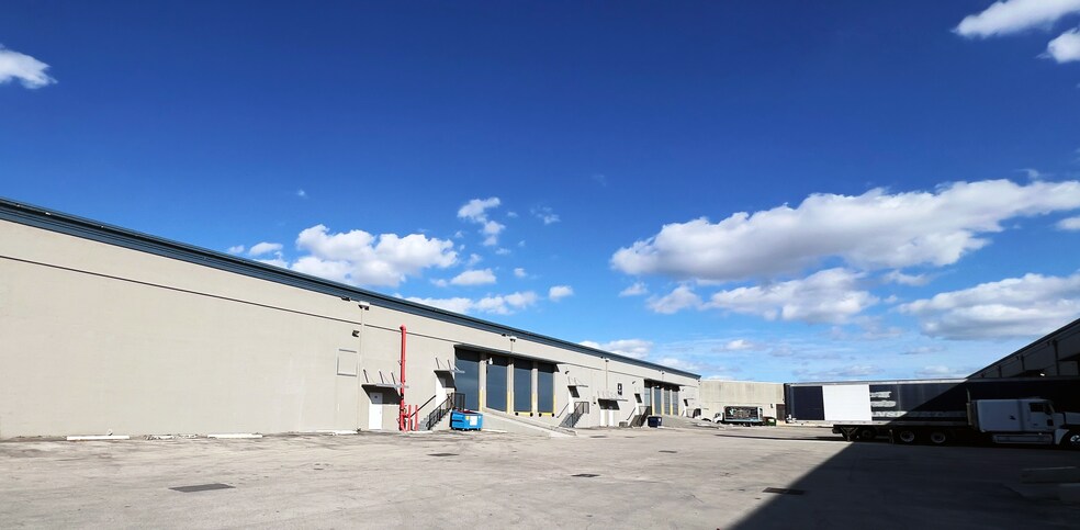 More Photos Of 10049 NW 89th Ave, Medley Warehouse For Lease