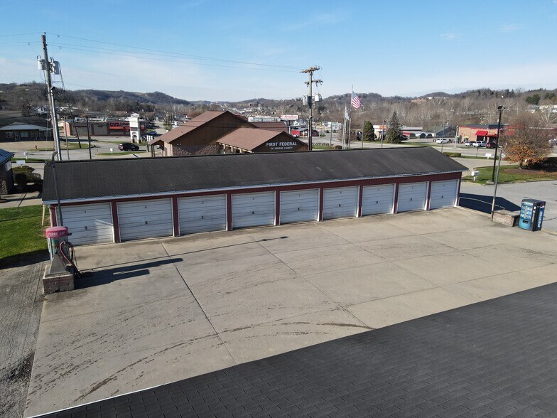 More Photos Of 118 School Dr, Waynesburg Flex For Sale