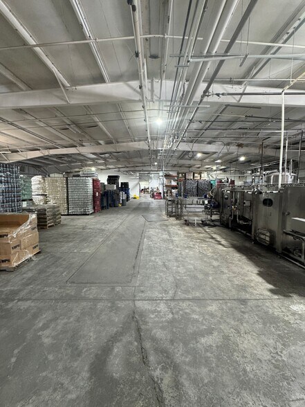 More Photos Of 2650 Jewett Ln, Sanford Manufacturing For Lease
