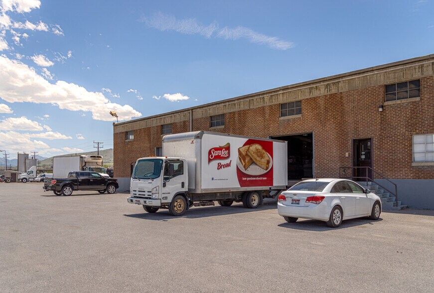 More Photos Of 2055 Garrett Way, Pocatello Warehouse For Lease