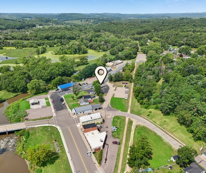 More Photos Of 309 Trail St, La Valle Restaurant For Sale