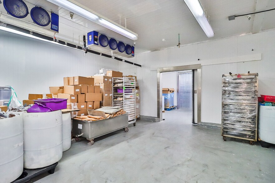 More Photos Of 2021 1st St, San Fernando Food Processing For Sale