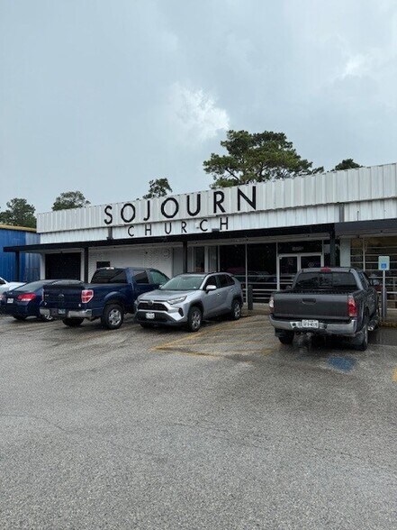 Primary Photo Of 1649 N Gessner Dr, Houston Storefront For Lease
