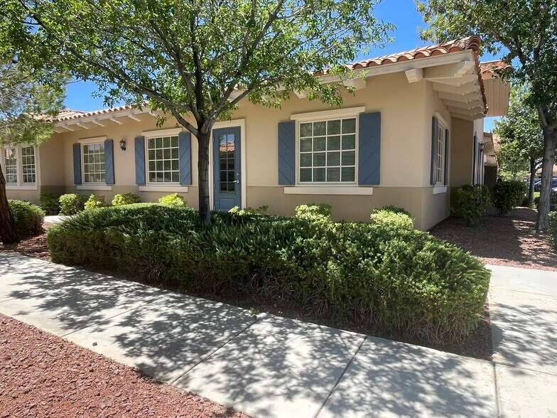 More Photos Of 3283 E Warm Springs Rd, Las Vegas Medical For Lease