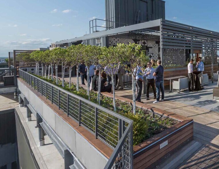 More Photos Of 600 W Chicago Ave, Chicago Office For Lease