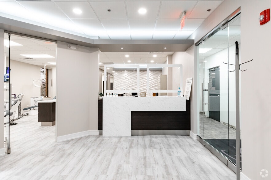 More Photos Of 3060-3080 Ogden Ave, Lisle Unknown For Lease