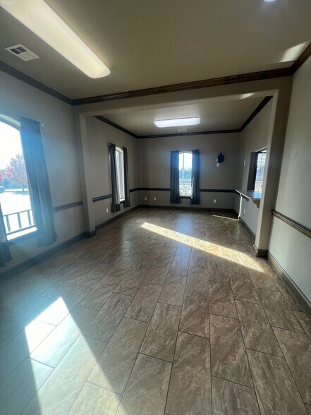 More Photos Of 13310 Eastern ave, Edmond Medical For Sale