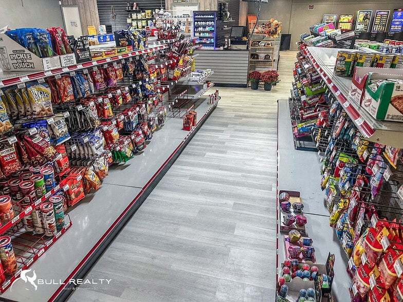 More Photos Of 3064 Cleveland Hwy, Dalton Convenience Store For Sale