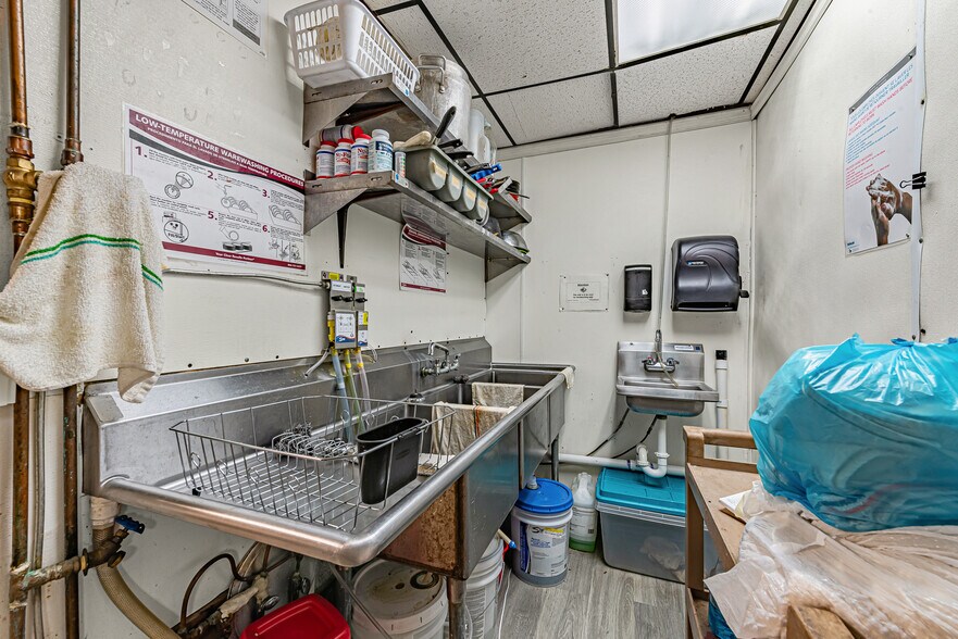 More Photos Of 116 S Walnut St, Ligonier Township Specialty For Sale