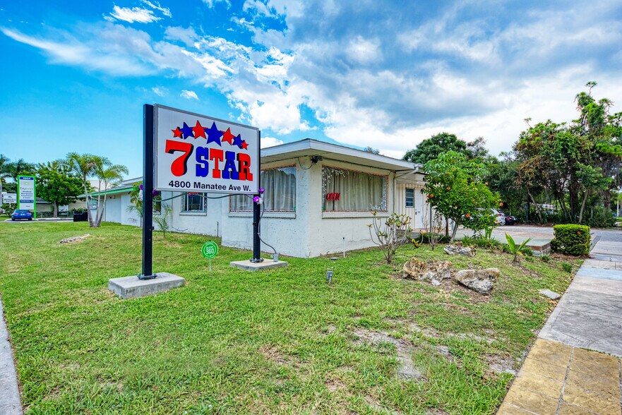 More Photos Of 4800 Manatee Ave, Bradenton Freestanding For Lease