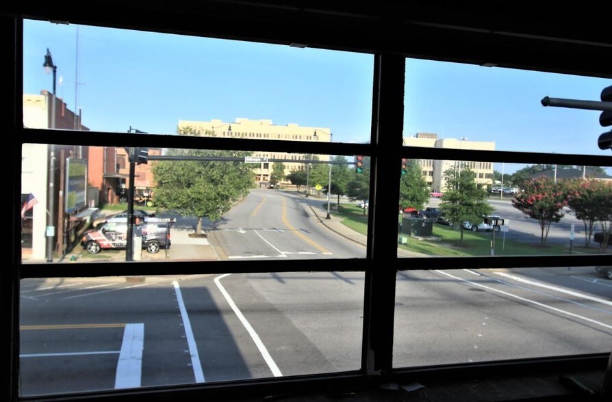 More Photos Of 124 Gillespie St, Fayetteville Office For Lease