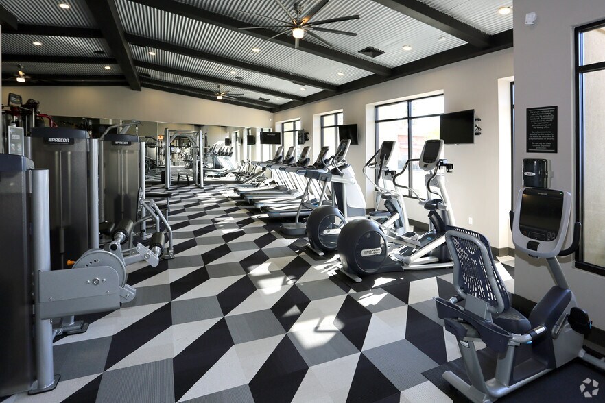 More Photos Of 7350 E Stetson Dr, Scottsdale Apartments For Lease